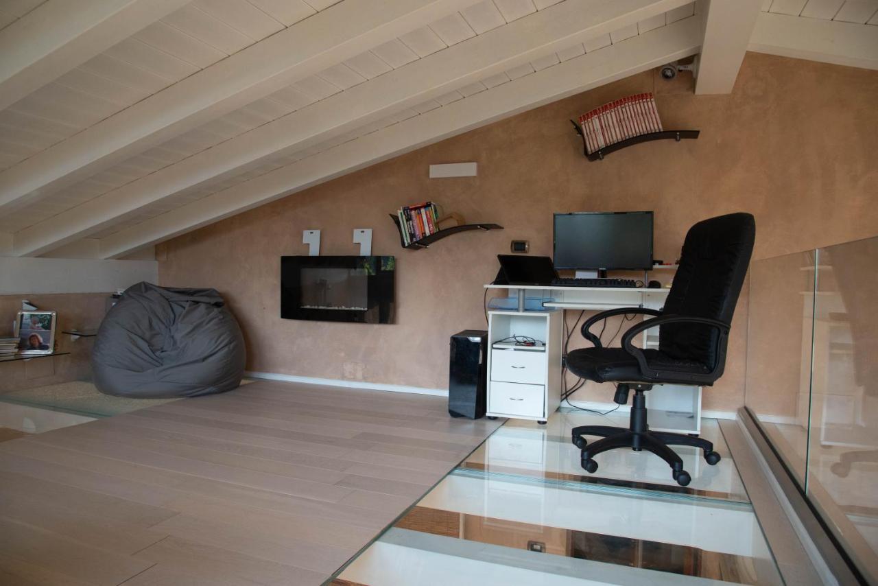 Guesthouse "Villa Tamas" Limone sul Garda Bagian luar foto