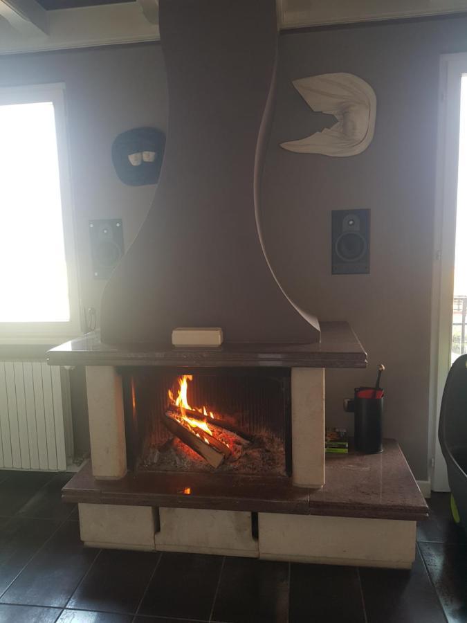 Guesthouse "Villa Tamas" Limone sul Garda Bagian luar foto