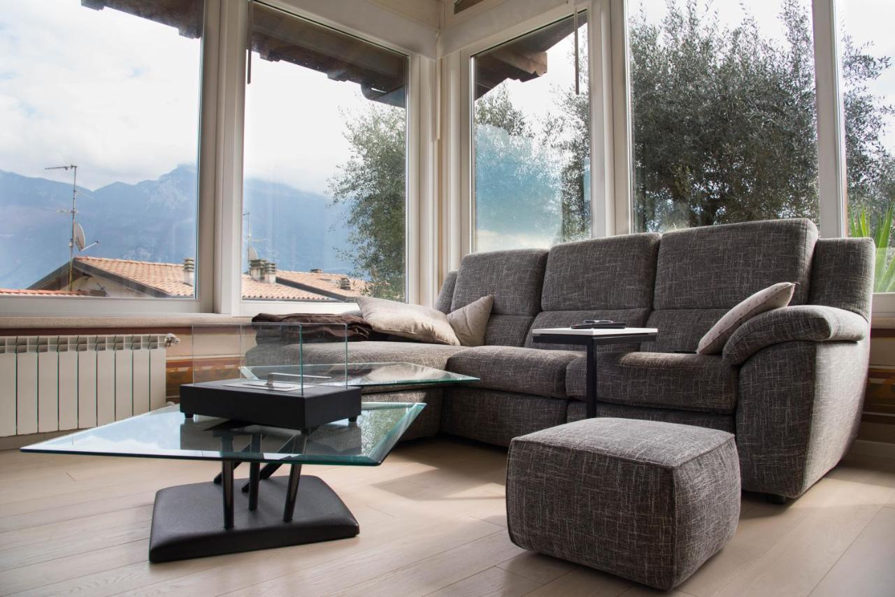 Guesthouse "Villa Tamas" Limone sul Garda Bagian luar foto