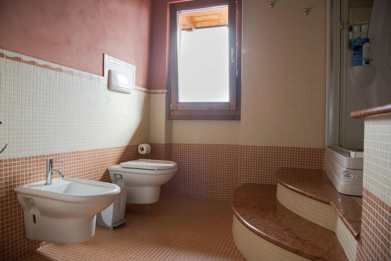 Guesthouse "Villa Tamas" Limone sul Garda Bagian luar foto