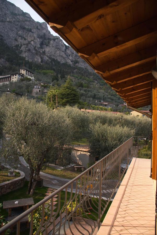 Guesthouse "Villa Tamas" Limone sul Garda Bagian luar foto