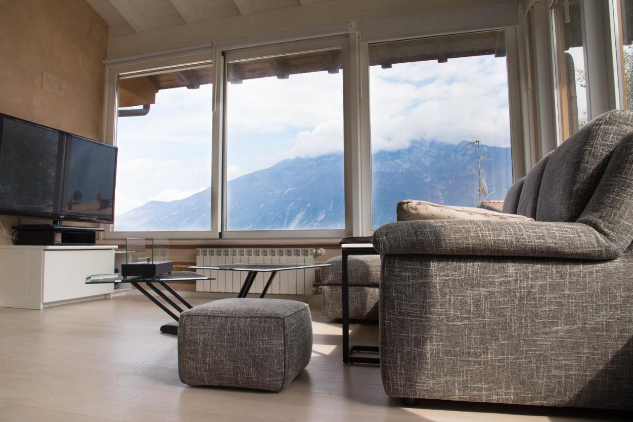 Guesthouse "Villa Tamas" Limone sul Garda Bagian luar foto