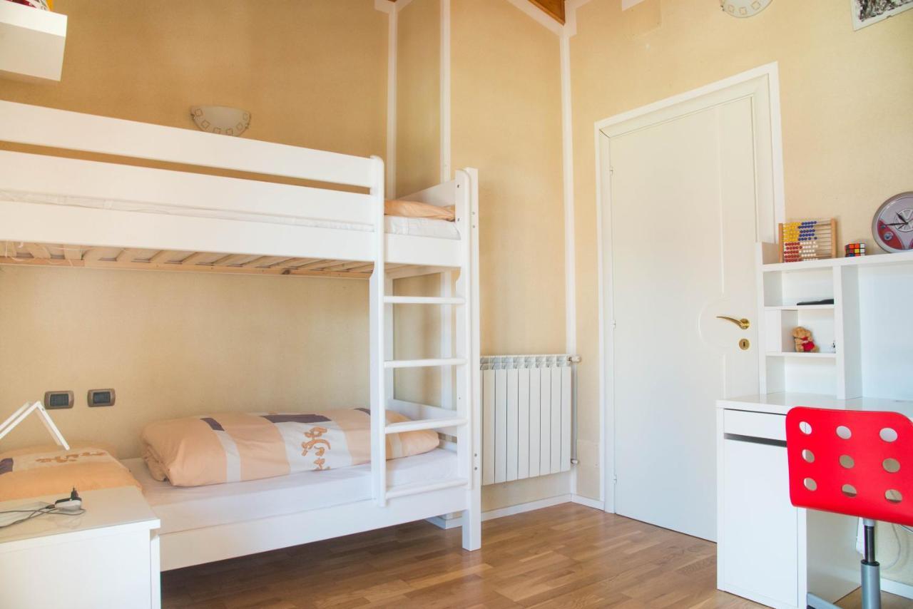 Guesthouse "Villa Tamas" Limone sul Garda Bagian luar foto