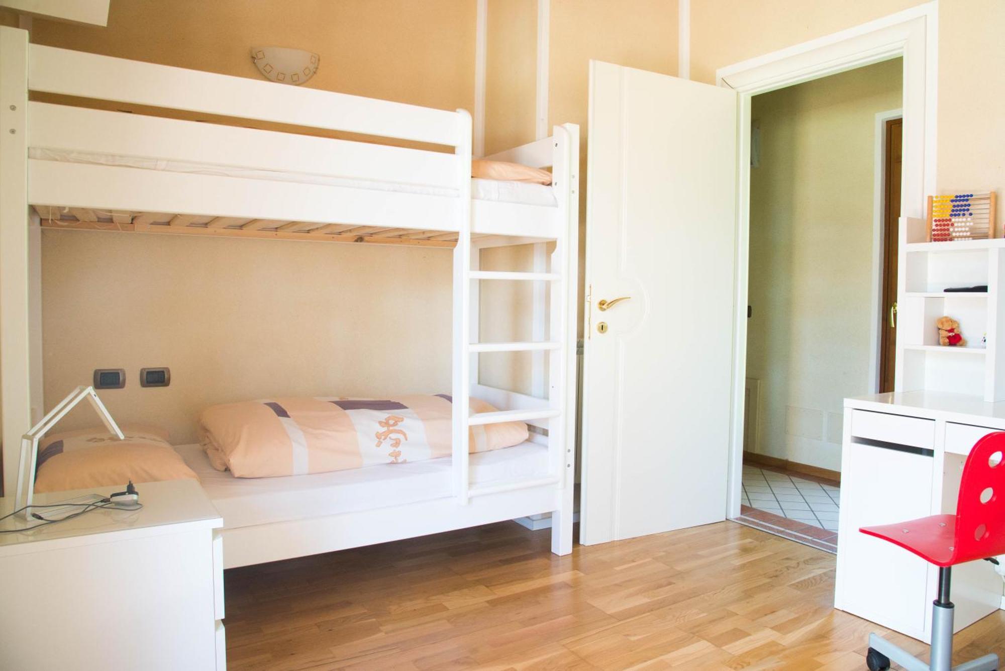Guesthouse "Villa Tamas" Limone sul Garda Bagian luar foto